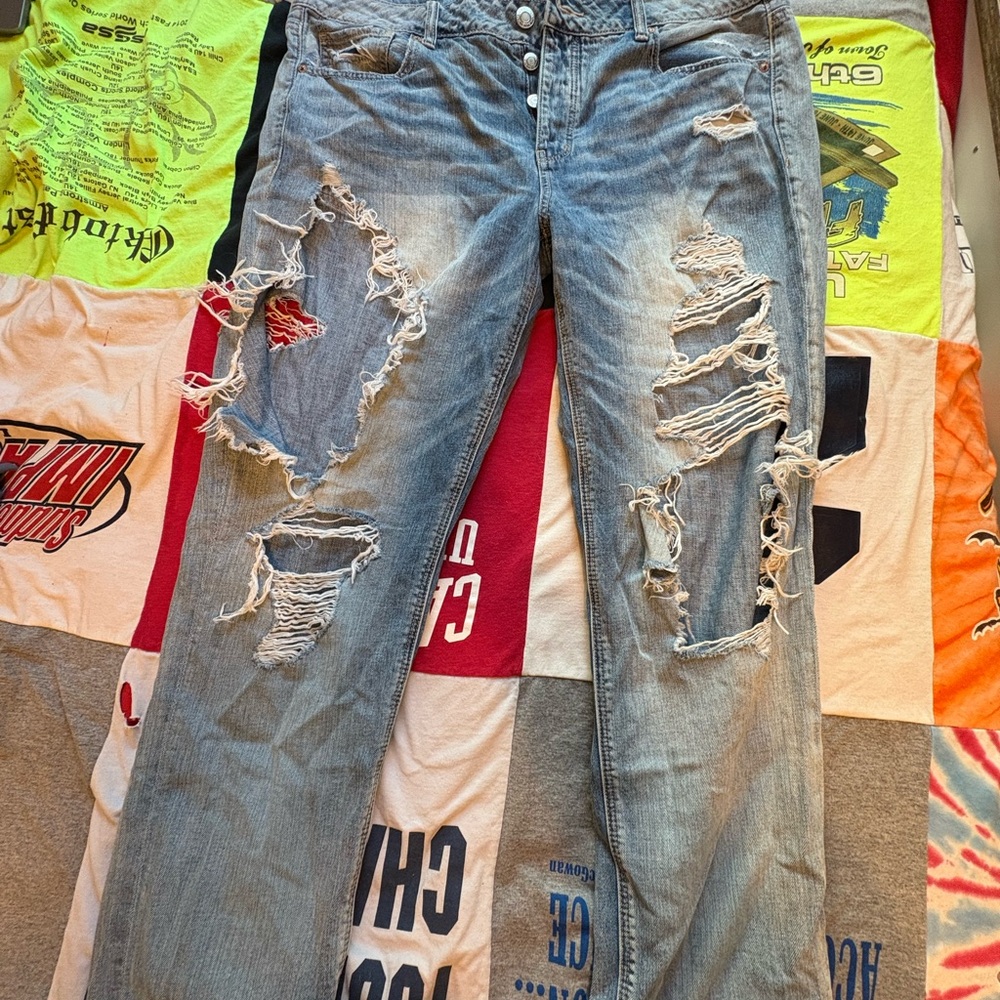 American Eagle Outfitters Ripped Blue Jeans